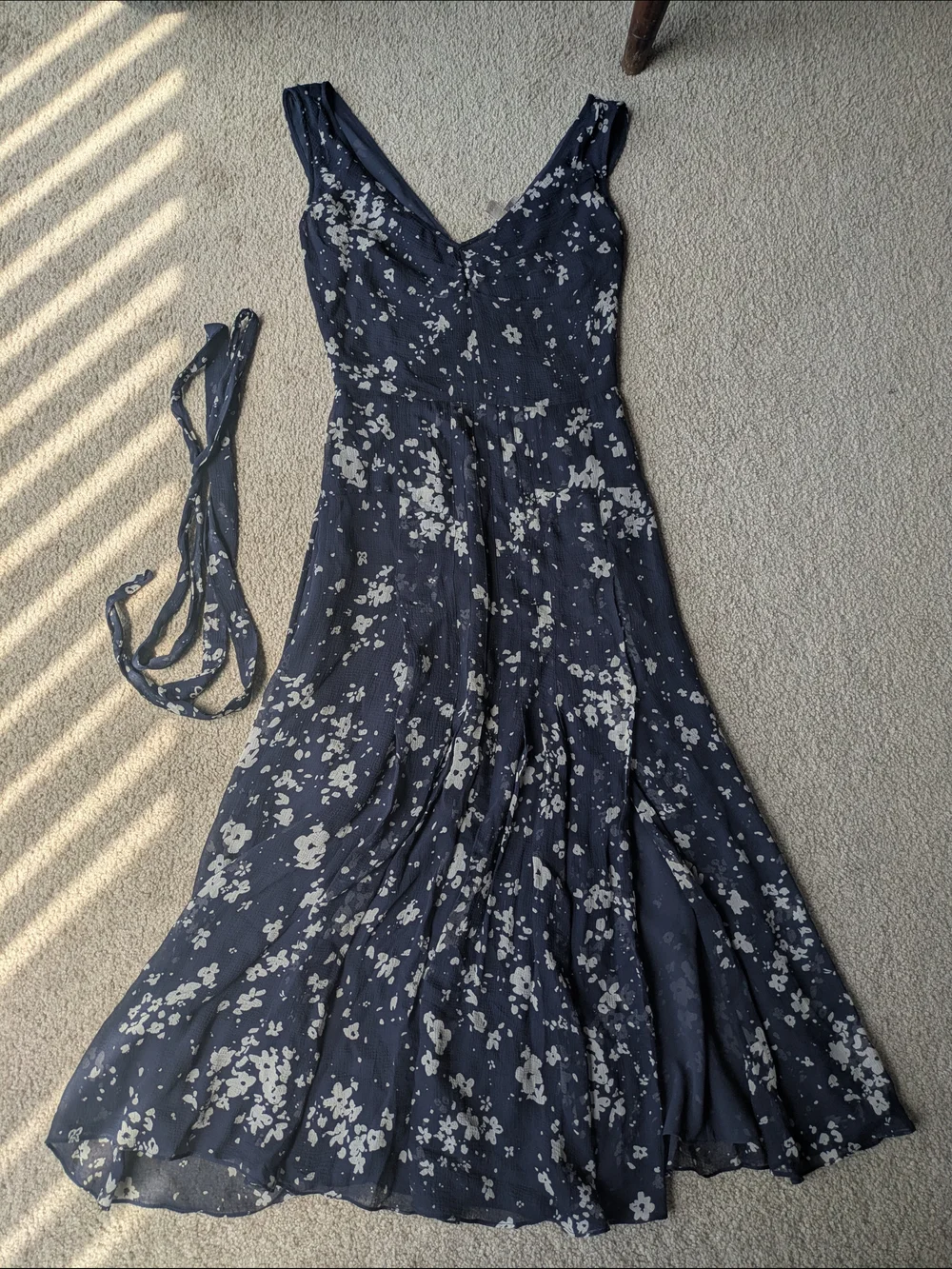 Burberry Brit Silk Navy Floral V-Neck Midi Dress Wedding Guest Brunch Summer - Picture 2 of 14